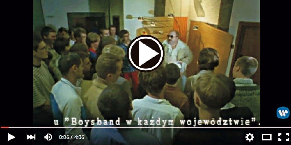 Klatka z oficjalnego teledysku. - fot. 