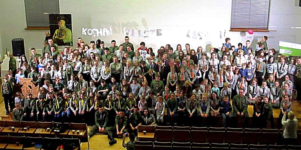Harcerze z ZHP biorący udział w XIII Koncercie Ciepłe i Puchate. Fot. Arch. KH ZHP w Łukowie - fot. Arch. KH ZHP w Łukowie