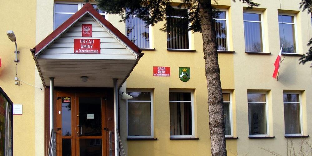 W Urzędzie Gminy Trzebieszów wypłacają dwie diety za jedno posiedzenie. Jak to możliwe? Fot. PGL - fot. 