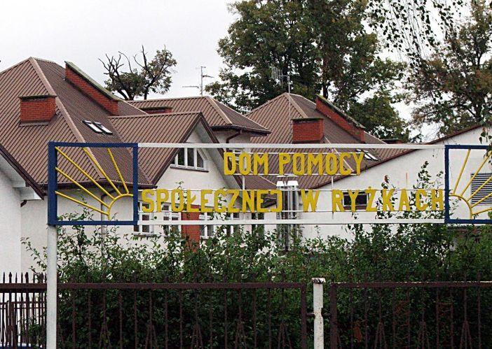 W Domu Pomocy Społecznej w Ryżkach okazało się, że nowo powołany dyrektor, dyrektorem być nie może. Fot. PGL - fot. 