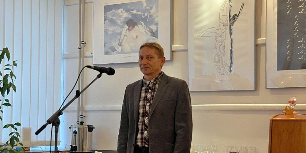 Arkadiusz Michalik na wernisażu wystawy w MiGOK w Łochowie. Fot. Arch. pryw. artysty - fot. 