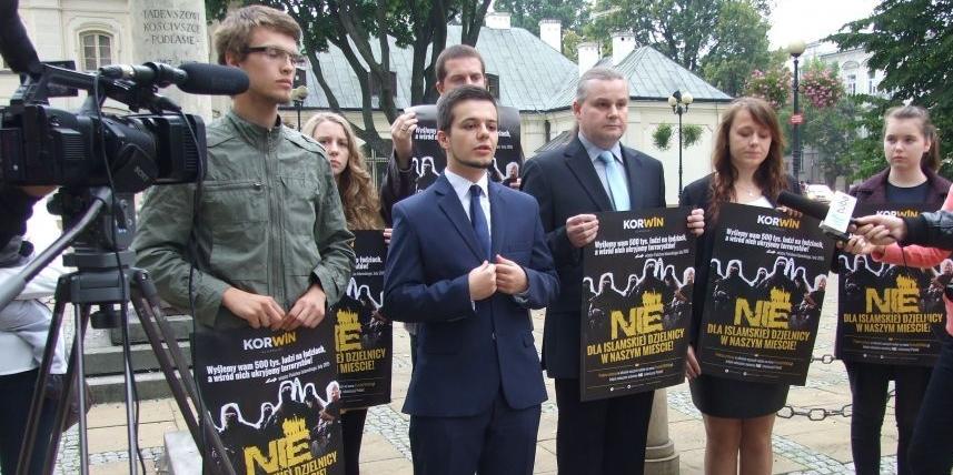 Antyimigracyjna konferencja partii KORWiN z września ubiegłego roku. Fot. Siriss - fot. 