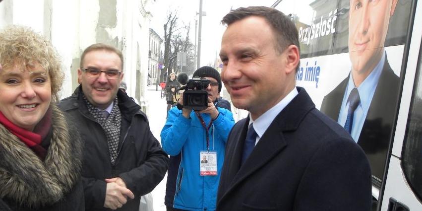 Od lewej senator Maria Koc, wiceburmistrz Węgrowa Leszek Redosz i Andrzej Duda (fot. S. Jastrzębski) - fot. 