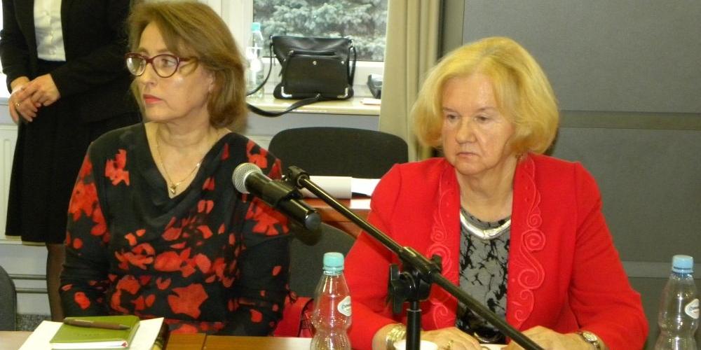 Zarówno Beata Gashi jak i Jolanta Roguska są wiceprzewodniczacymi Rady Miejskiej w Węgrowie. fot. sej  