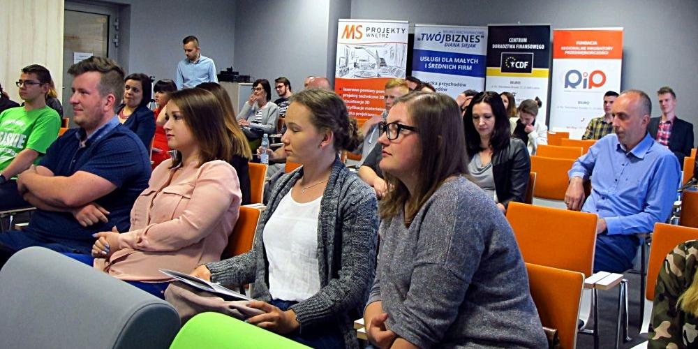 Zajęcia w Regionalnym Inkubatorze Przedsiębiorczości w Łukowie. Fot. PGL