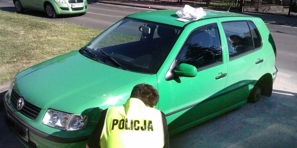Ekipa dochodzeniowo-śledcza na miejscu zdarzenia. Fot. Aga Król - fot. 