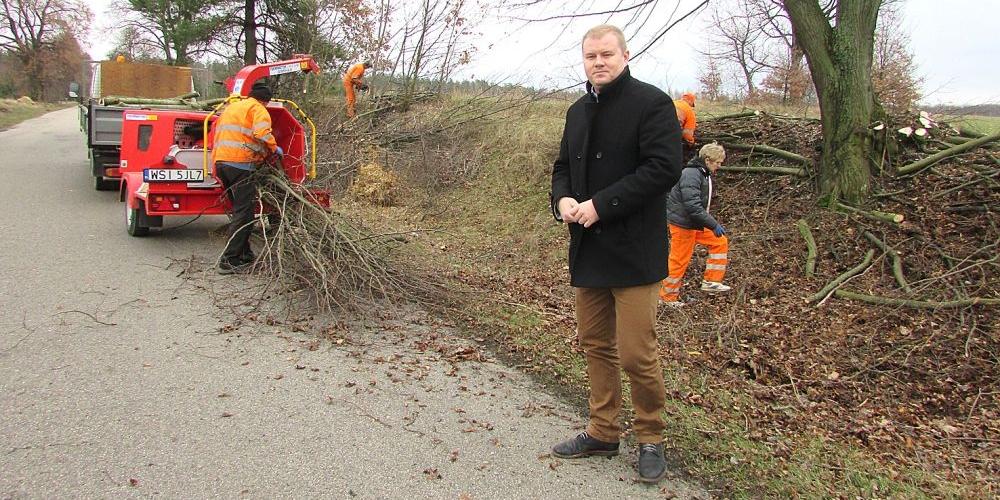 - Spółdzielnia otrzymuje coraz więcej zleceń. Możliwe, że niebawem zatrudni kolejnych pracowników - mówi wójt Wojciech Klepacki. fot. KW - fot. 