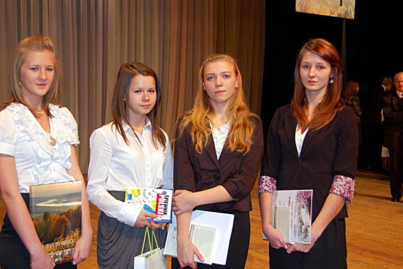 „Bel Canto” po Koncercie Galowym podczas VII Przeglądu Poezji, Prozy, Muzyki i Pieśni Niepodległościowej „Żeby Polska była Polską”. Fot, Arch. zespołu - fot. 