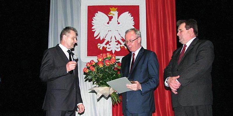 Wojewoda mazowiecki (w środku) u kosowskich samorządowców. Fot. A. Żołnicki - fot. 
