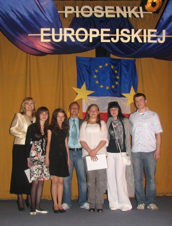 Laureatki z jurorami, fot. arch. M-GOK Mordy - fot. 