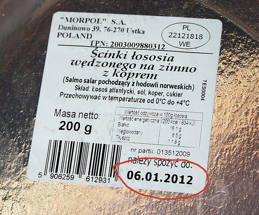  Paczka łososia zakupiona 12 stycznia br. w łosickim sklepie Tesco. - fot. 
