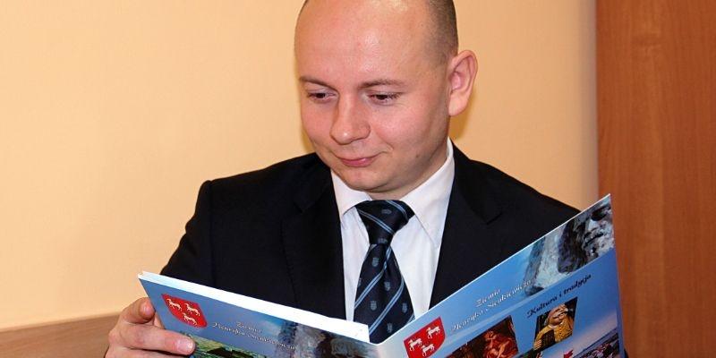 Maciej Cybulski w Starostwie Powiatowym w Łukowie. Fot. Arch. Starostwa Powiatowego w Łukowie - fot. 