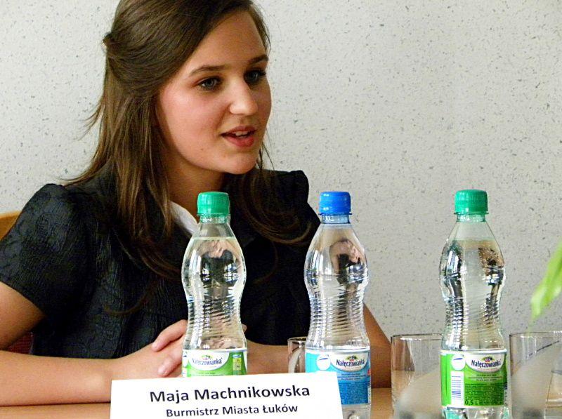 Maja Machnikowska z Gimnazjum nr 2 w Łukowie była dziś burmistrzynią miasta. Fot. PGL - fot. 