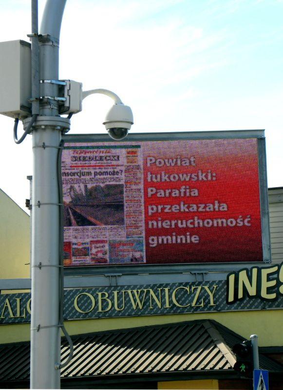 Kamery systemu elektronicznego monitoringu miasta obserwują centrum Łukowa. Na zdjęciu kamera na skrzyżowaniu ul. Wyszyńskiego i ul. Międzyrzeckiej. Fot. PGL - fot. 