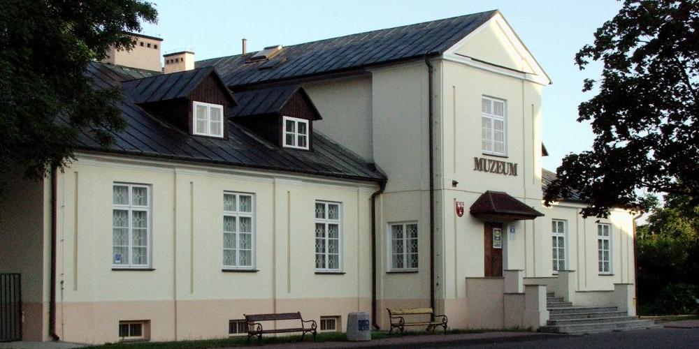 Łukowskie Muzeum Regionalne pod kierownictwem dyrektora Grzegorza Osiala zmieniło nie tylko swój wygląd zewnętrzny, ale oferta placówki stała się atrakcyjniejsza dla odwiedzających. Fot. PGL - fot. 