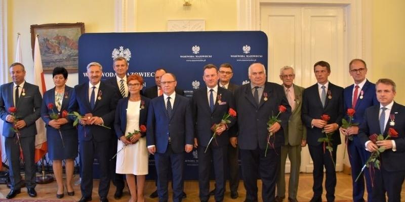 Odznaczeni i wyróżnieni samorządowcy - fot. 