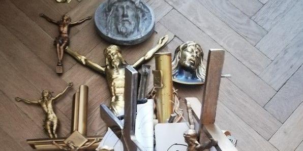 Przedmioty znalezione podczas przeszukania - fot. KPP Sokołów 