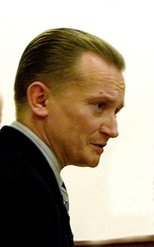Piotr Piwowarczyk, radca prawny placówek powiatowych i jednocześnie powiatowy radny. - fot. 
