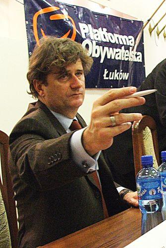 Poseł PO, Janusz Palikot, na spotkaniu z mieszkańcami Łukowa. Fot. PGL - fot. 