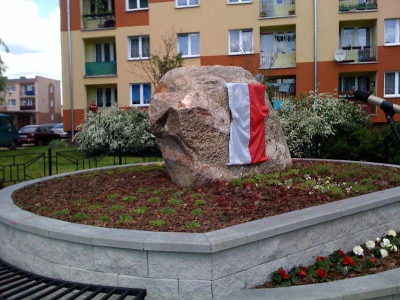 Tuż przed odsłonięciem..., fot. Dariusz Kuziak - fot. 