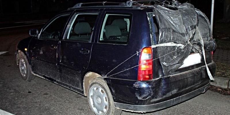 Samochód zatrzymany do kontroli przez sokołowskich policjantów. Fot. Arch. KPP w Sokołowie Podlaskim - fot. 