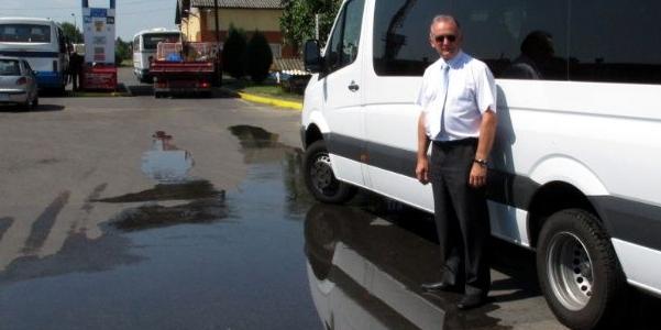 Prezes Andrzej Skwarek cieszy się, bo łukowski PKS nie zatonął. Fot. PGL - fot. 