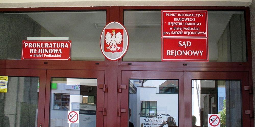 Dziś przed sądem w Białej Podlaskiej miała ruszyć rozprawa w związku ze zwolnieniem z pracy G. Gomoły, dotychczasowego dyrektora SP ZOZ w Łukowie. Fot. PGL - fot. 