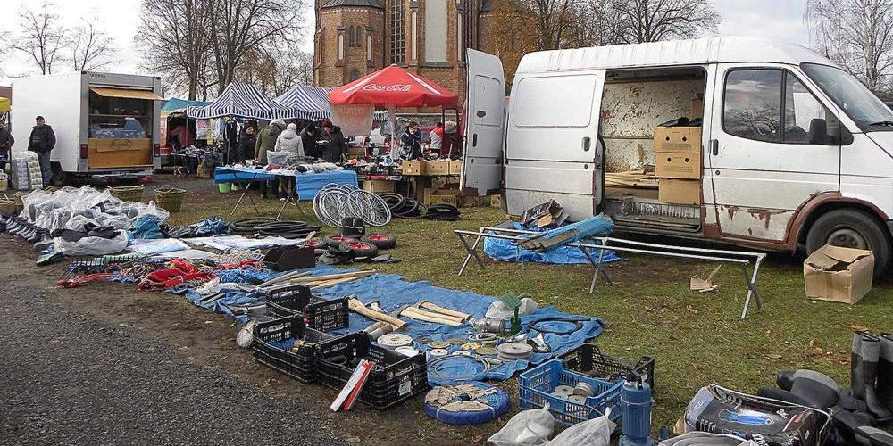 Targowisko zostało przeniesione za kościół