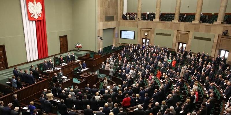 Sala obrad plenarnych polskiego Sejmu. Fot Krzysztof Białoskórski (sejm.gov.pl) - fot. 