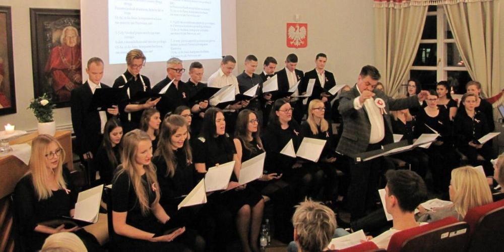 wspólne śpiewanie - fot. n