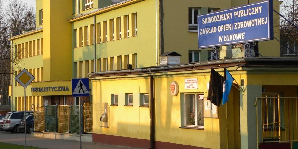 Media naraziły łukowski szpital na utratę dobrego imienia, a władze powiatu, zamiast skutecznie przeciwstawiać się temu, postanowiły wykorzystać sytuacje i zwolnić dyrektora Grzegorza Gomołę. Co teraz? Fot. PGL - fot. 