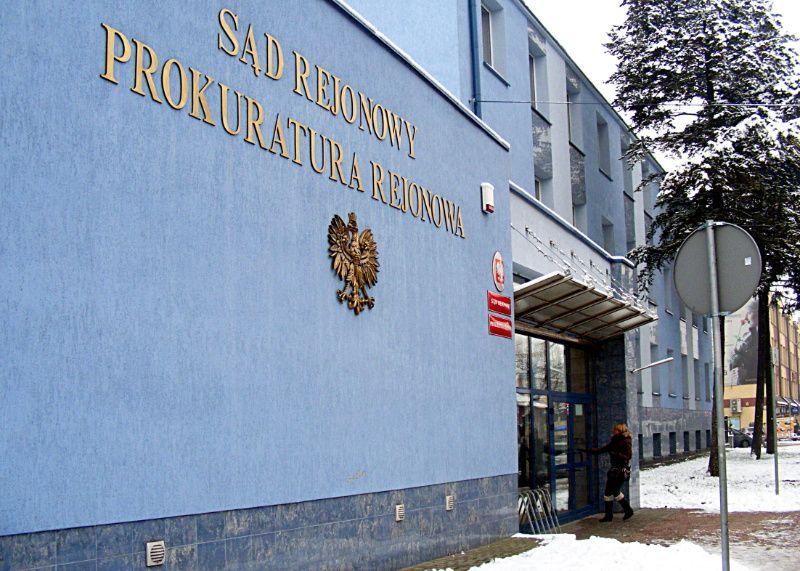 Sąd Rejonowy w Łukowie, podobnie jak sądy w Sokołowie i Garwolinie, ma przestać istnieć już 1 lipca 2012 r. Na zdjęciu gmach Sądu Rejonowego w Łukowie. Fot PGL - fot. 