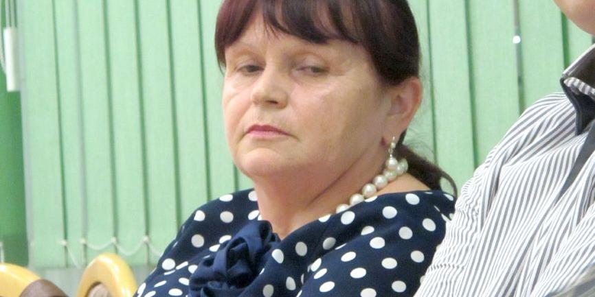 Radna Krystyna Milewska-Stasinowska chyba nie zauważyła, że dyktafon jest włączony... (fot. BoNo) - fot. 