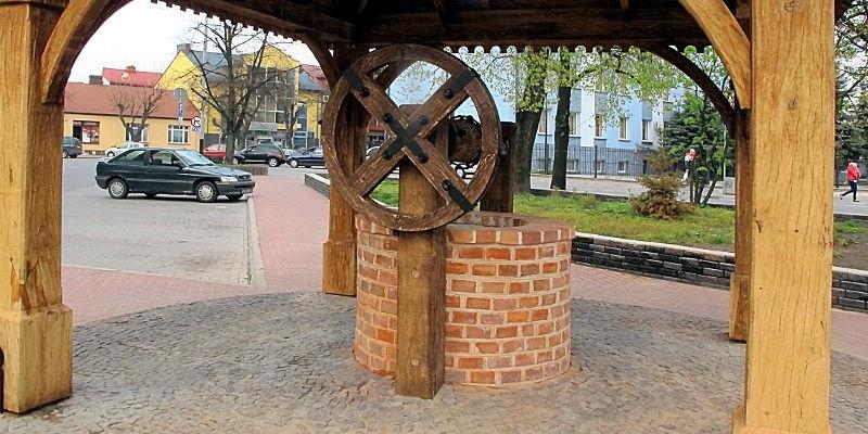 Studnia jak w Kazimierzu Dolnym. Fot. PGL - fot. 