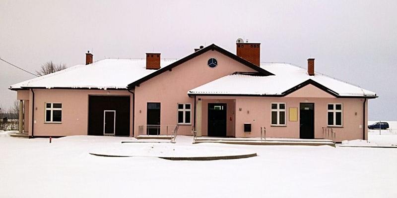 Świetlica w Krynce, powód radości i dumy mieszkańców tej wsi. Fot. PGL - fot. 