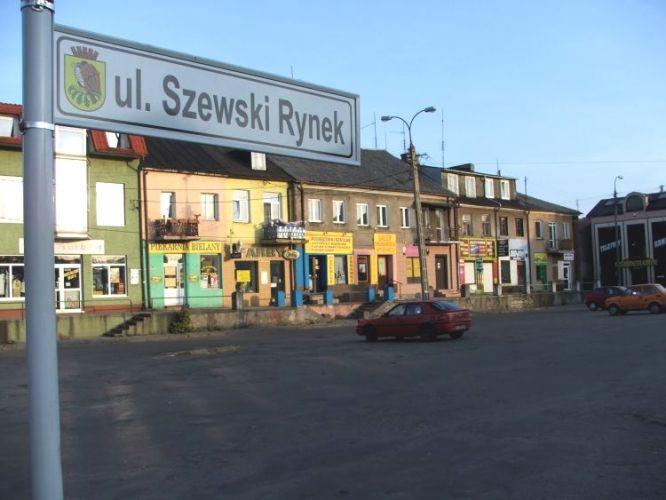 Plac wymaga remontu - fot. 