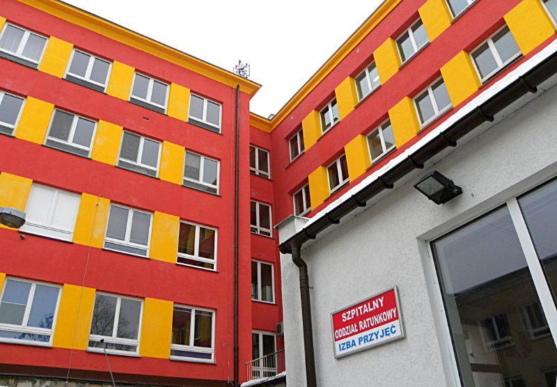 Kontrakt łukowskiego SP ZOZ-u z NFZ-em jest dobry, ale pacjenci i tak będą musieli leczyć się w Parczewie albo we Włodawie. Na zdjęciu SOR Szpitala Św. Tadeusza w Łukowie. Fot. PGL - fot. 