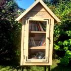  Plenerowa biblioteczka w Sk&oacute;rcu fot. Tomasz Markiewicz 
