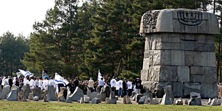 Goście z Izraela uczestniczący w 23. Marszu Żywych. Fot. S. Tomaszewski - fot. 