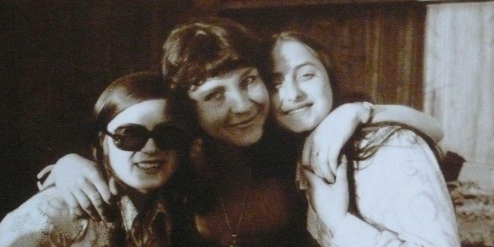 Trzy przyjaciółki z podwórka (1974 r.) fot. Grażyna - fot. 