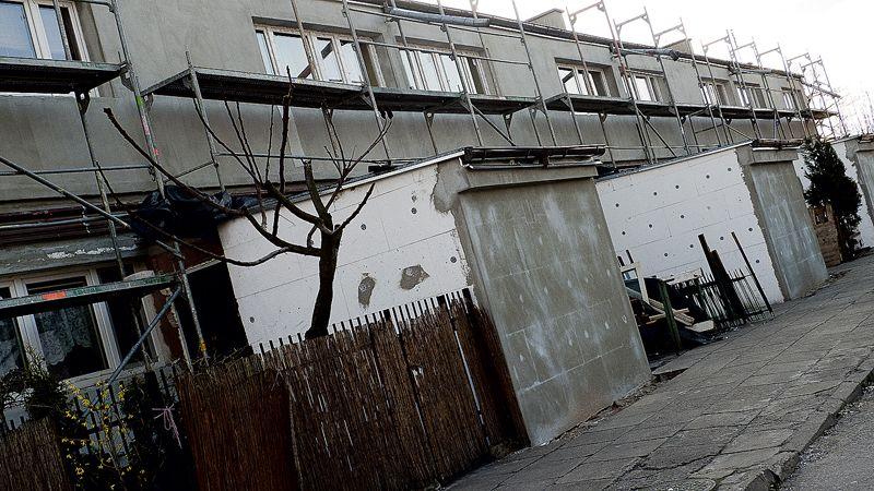 Remontowany blok przy ul. spokojnej w Siedlcach, fot. J. Mazurek - fot. 