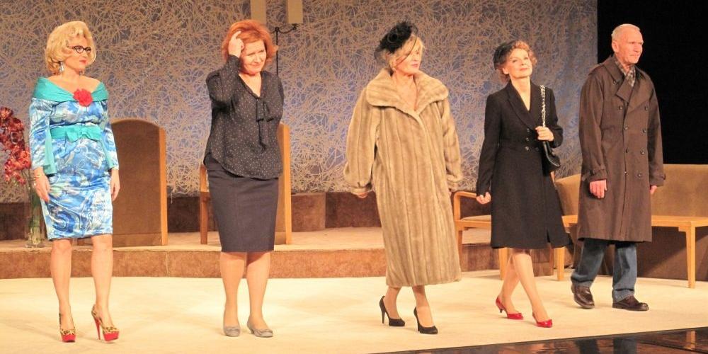 Wdówki i wdowiec, czyli: Lucyna Malec, Ewa Ziętek, Ewa Kasprzyk, Ewa Wencel i Marek Siudym, fot. Ana