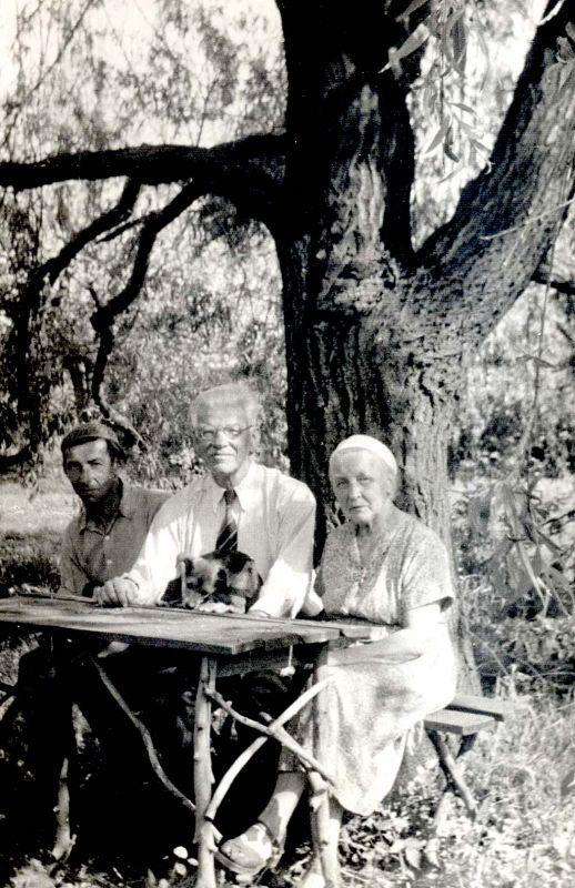 Na zdjęciu były pastor ewangelicki, Ewald Lodwich z żoną Elżbietą i synem Włodzimierzem (zdjęcie z roku 1959), fot. arch. M. Jackowiaka - fot. 