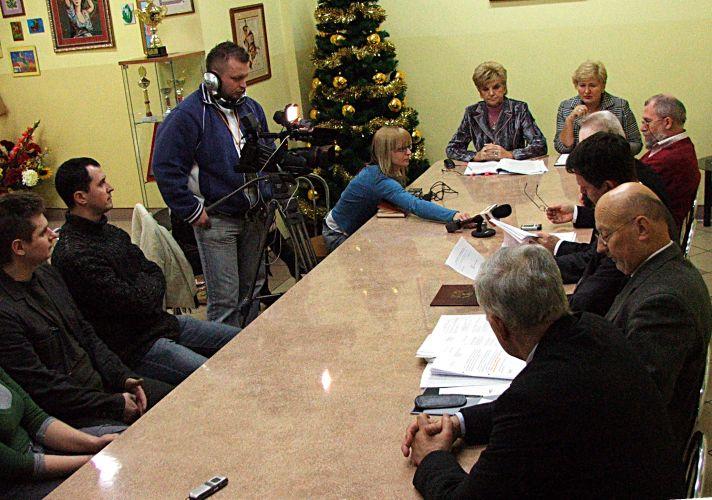 Konferencja prasowa w Warsztatach Terapii Zajęciowej w Łukowie. Fot. PGL - fot. 