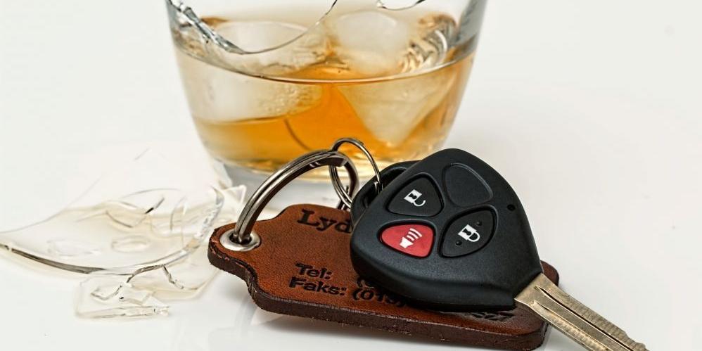 Alkohol i samochód. Fot. pixabay.com, stevepb - fot. r
