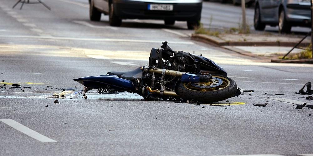 Tragedia na skuterze (zdjęcie symboliczne). Fot. ffHH, pixabay.com - fot. ffHH, pixabay.com