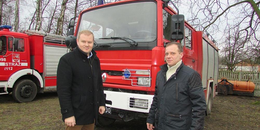 Wójt Wojciech Klepacki i naczelnik OSP w Rudniku Adam Stosio. fot. KW - fot. 
