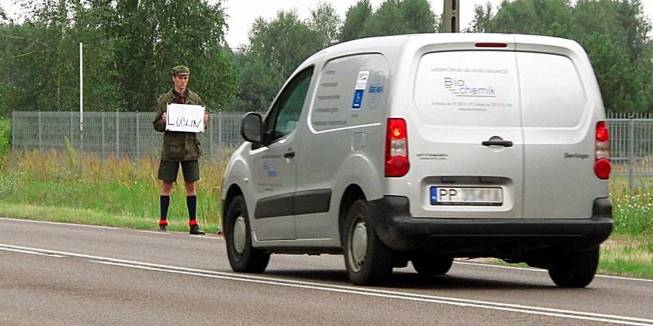 Jak przejechać Polskę wzdłuż i wszerz, mając w kieszeni tylko 10 zł? Fot. PGL