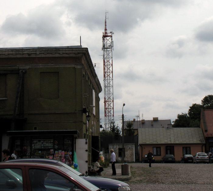 Cztery przekaźniki zostały umieszczone na wieży stojącej przy ul. Traugutta.
 - fot. 