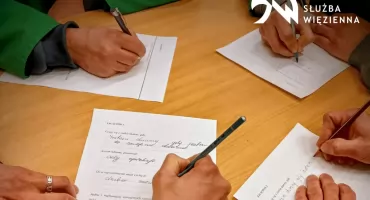 Profilaktyka presuicydalna w Zakładzie Karnym w Siedlcach. Program „Po drugiej stronie lustra” wsparciem dla osadzonych